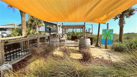 Oceanfront Restaurants on Oak Island - Salt & Sand Realty