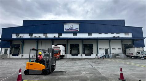 Distribution - Snowman Logistics