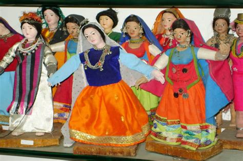 D'source Design Gallery on Paithani Sari - Making of the Paithani | D ...