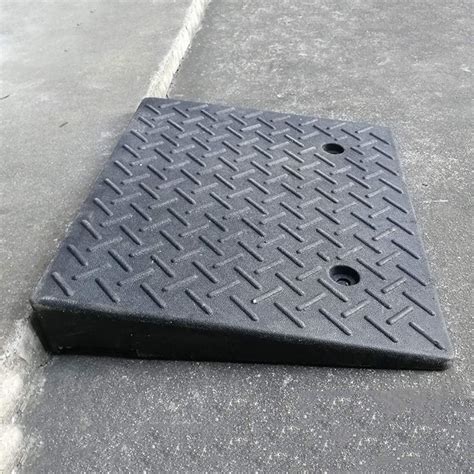 BBGS Rubber Curb Ramps, Heavy Duty Threshold Ramp India | Ubuy