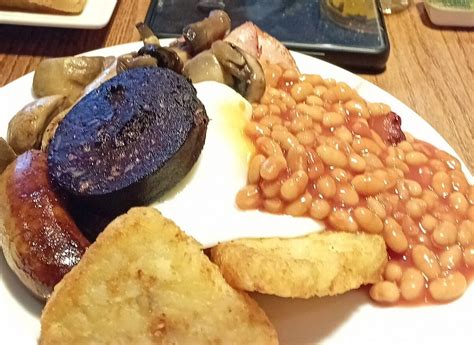PREMIER INN LEEK TOWN CENTRE (Staffordshire) - Hotel Reviews, Photos ...