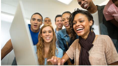 Low-Cost Online Colleges With High Job Placement Rates