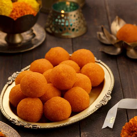 Buy Delicious Motichur Laddoo Online | Motichur Laddu Authentic Taste ...