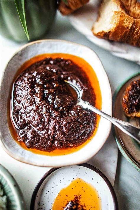 Nam Prik Pao (Roasted Thai Red Chili Paste) - Simply Suwanee