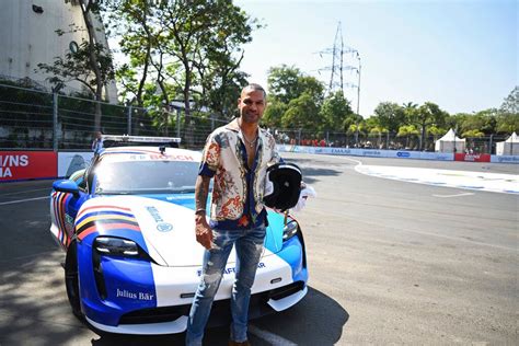 Sachin Tendulkar to Ram Charan, check out the celebs who attended the ...