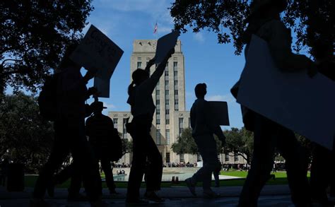Presidents Day protest: Hundreds gather outside Houston City Hall