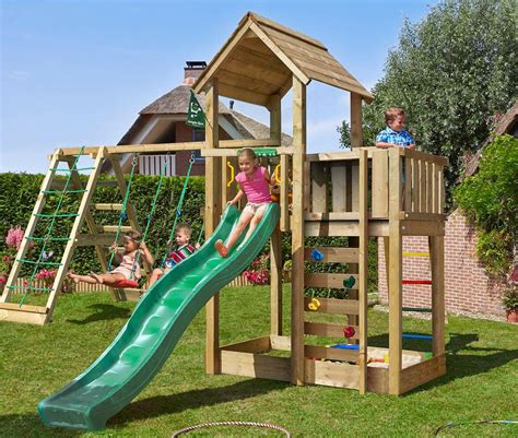 Jungle Gym Mansion - Woodstoc - Outside Made Better