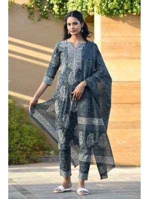 Buy Aaheli Idhika Block Printed Kurta-Pants & Dupatta (Set of 3) Online