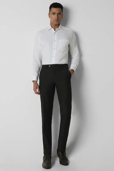 Buy Men Black Solid Slim Fit Trousers Online - 39662323 | Van Heusen