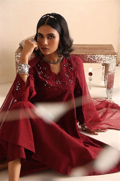 Okhai "Heritage" Hand-Embroidered Pure Cotton Kurta Pant Set with Dupa ...