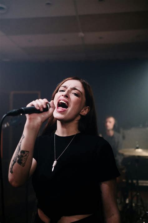 Singing Lessons – Voice Training NYC and Online Worldwide