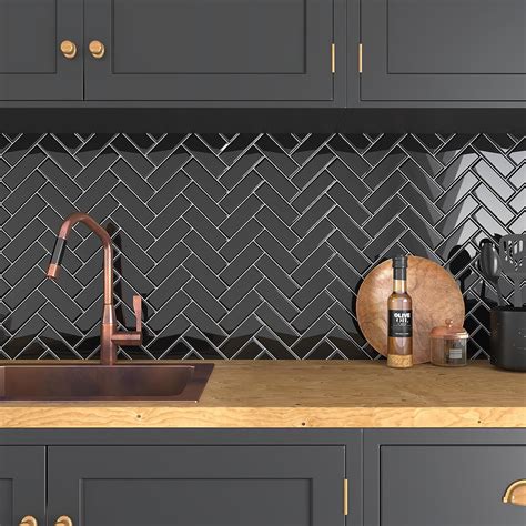 VEELIKE Black Herringbone Peel and Stick Backsplash Tile – Veelike