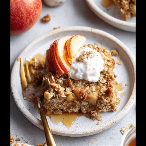 Baked Oatmeal With Apples