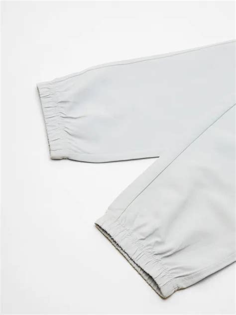 Men Relax Fit Joggers with Technolite