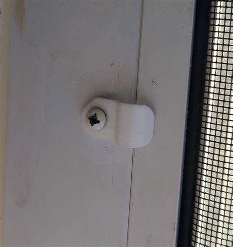 Window Screen Clip by Blackcrow | Download free STL model | Printables.com