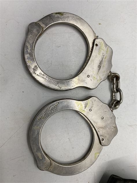 Vintage Handcuffs The Peerless Handcuff Company Pat 1531451-1872857 No ...