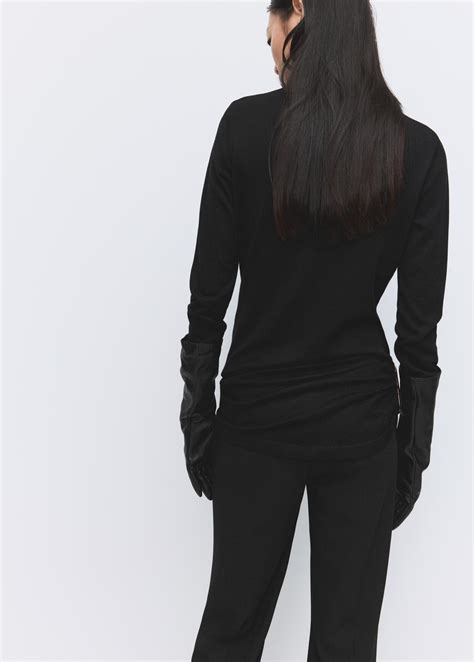 Turtleneck sweater with brooch - Women | MANGO USA