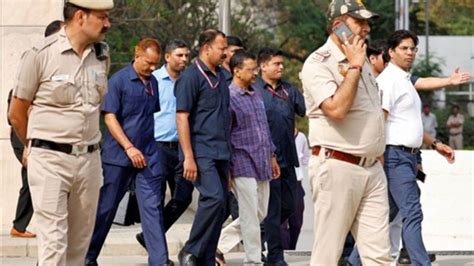 'कैदी 2 फाइल पर साइन कर सकते,' जेल से सरकार चलाने के AAP के दावे पर ...