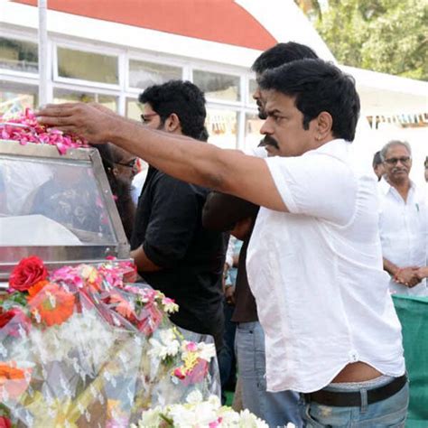 A guest pays his last respect to legendary actor Akkineni Nageswara Rao ...