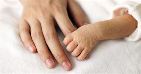 7 Things Taking Care Of A Premature Baby | Femina.in