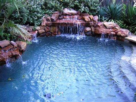 Limited Backyard Space? Create a Stunning Salt Water Pool!