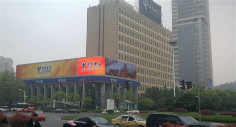 南京鼓楼广场电信大厦LED全彩大屏幕--户外频道--中国广告网