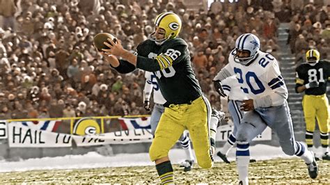 December 31, 1967: In -13⁰ (F) weather, Green Bay Packer Boyd Dowler ...