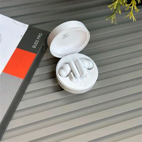 New Wireless Earphone with 5-Hour Call Time | High Sound & Mic Quality ...