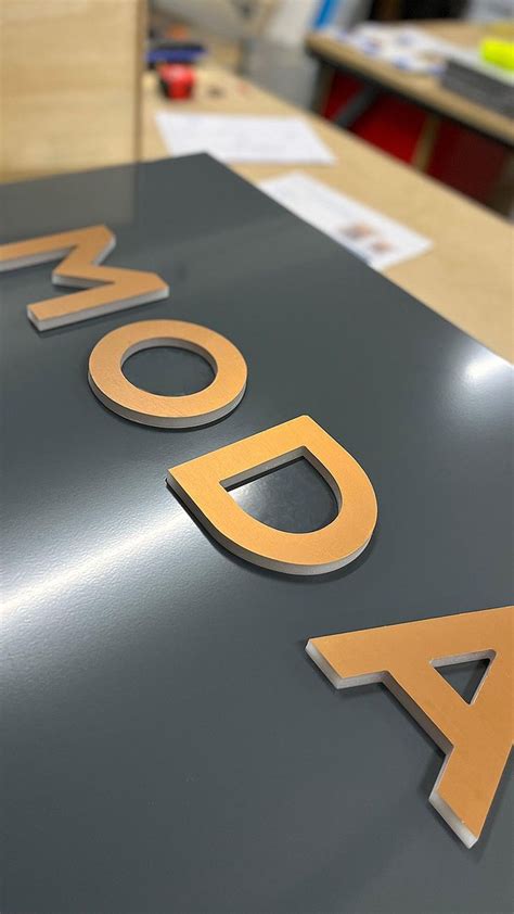 External Signage 的图像结果