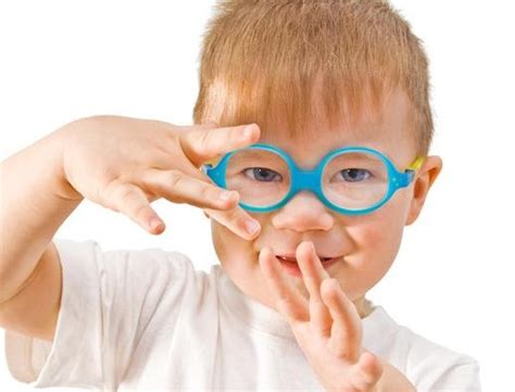 散光严重吗？孩子散光多少度该配眼镜？ - 知乎