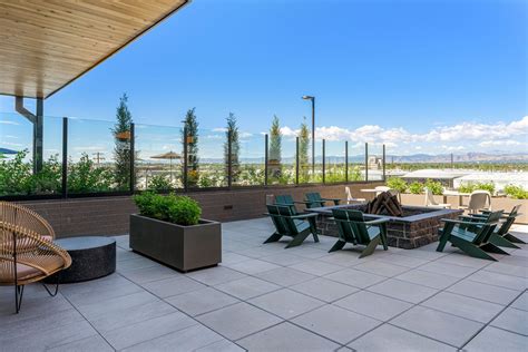 Gallery | Luxury Apartments in Denver CO | Aura Arts District