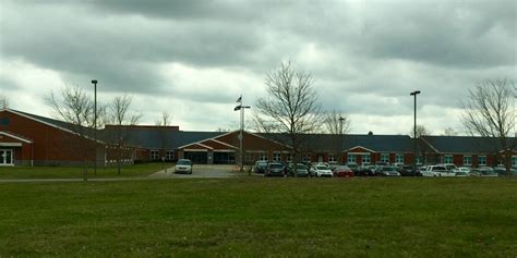 Plan to relieve overcrowding in Jessamine Co. schools causes concern ...