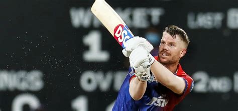 सहवाग का खुलासा, 'प्रैक्टिस कम और पार्टी ज्यादा करते थे वॉर्नर, इसलिए ...