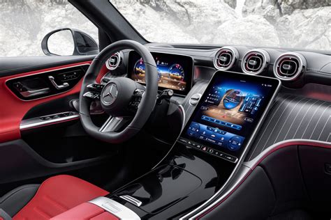 Mercedes GLC SUV Interior & Infotainment | carwow