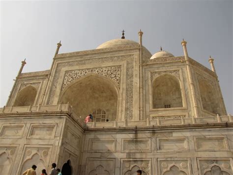 Day Trips to the Taj Mahal from New Delhi - Hellotickets