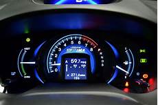 Cars That Gas Milage by Gas Mileage Displays In Cars Accurate Or Optimistic Cars That Gas Milage