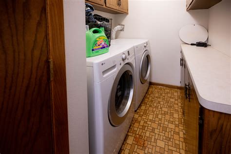 Single Story Home on 19.44 Acres | Midwest Land Management & Real Estate