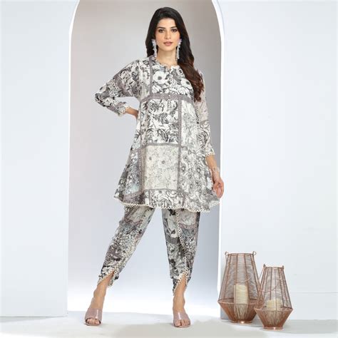 Embroidered Sequin A-Line Top and Lace-Detailed Dhoti Pants Set – Gulal ...