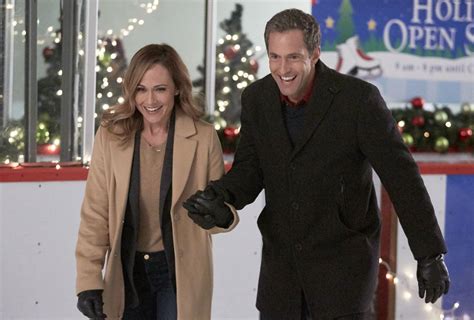 ‘Reunited At Christmas’ Hallmark Premiere: Nikki Deloach Recounts ...