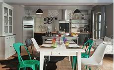 fratelli in cucina suggestioni estive una casa tra luce e colori cose di casa fratelli in cucina suggestioni estive una casa tra luce e colori cose di casa
