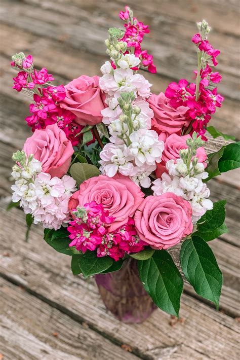 Bright Pink Roses Bouquet