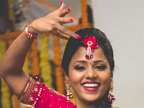 26 Handpicked Gota and Floral Maang Tikka Designs