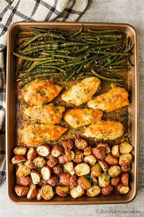 A healthy sheet pan meal with chicken, beans and potatoes that's easy ...