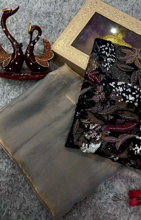 HAKUNA HEAVY SPACE SILK SAREE