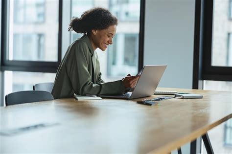 Using Computer 的图像结果