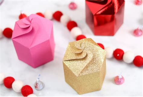 Gift Boxes Using Cricut 的图像结果