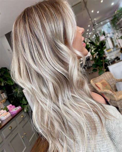 Warm Brown Base with White Blonde Highlights Dark Ash Blonde Hair ...