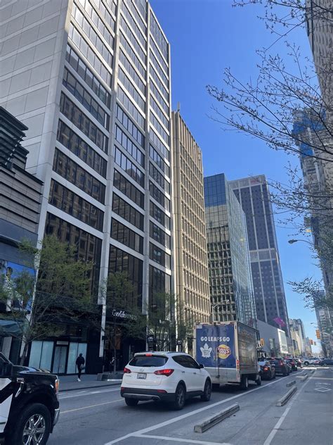 Christin (Knoll) Hall on LinkedIn: #torontorealestate #executivesearch #realestate #construction ...