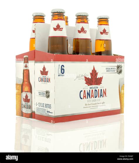 Molson canadian beer hi-res stock photography and images - Alamy