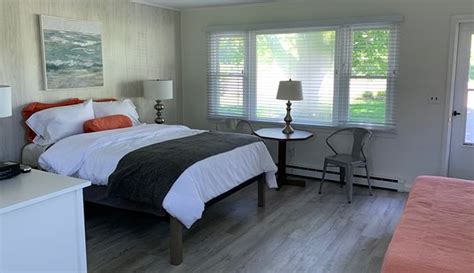 DROSSOS MOTEL (Greenport, NY - Long Island) - Motel Reviews & Photos ...